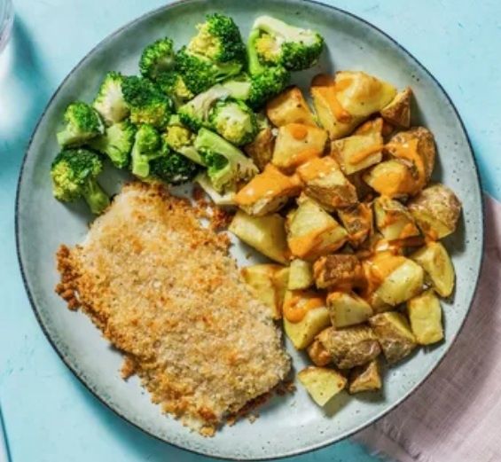 Нежный хек с картошкой: просто и вкусно