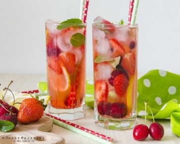 Освежающий фруктовый лимонад на лето