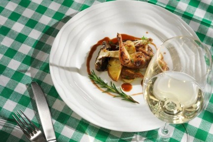 Необычное сочетание: белые грибы в компании жареной перепелки