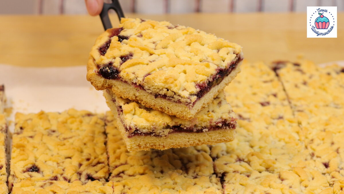 Пирог из детства: тёртое чудо с вареньем, которое не устарело