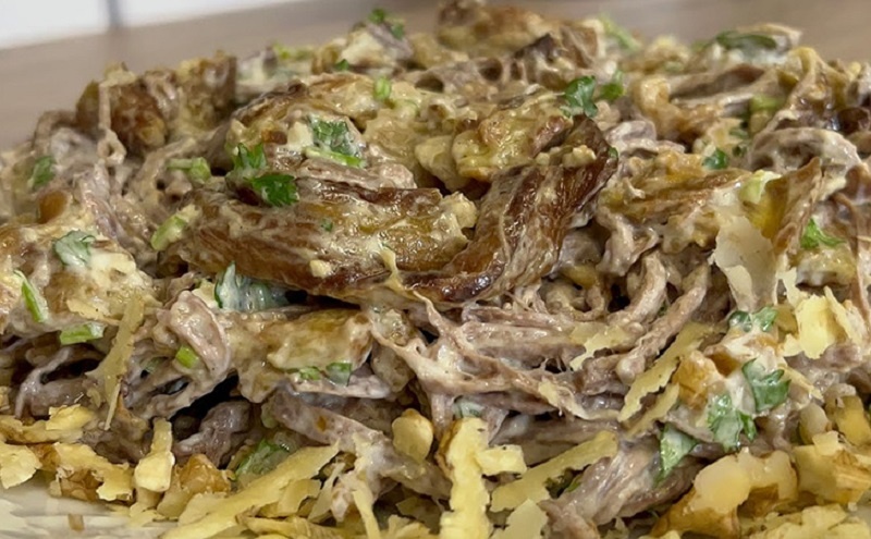 Салат из баклажанов с орехами: идеальное блюдо для ужина