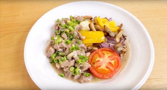 Удивительный бараний гуляш с запеченными овощами: как развенчать мифы