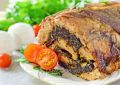 Мясной рулет с черносливом: блюдо, от которого не оторваться