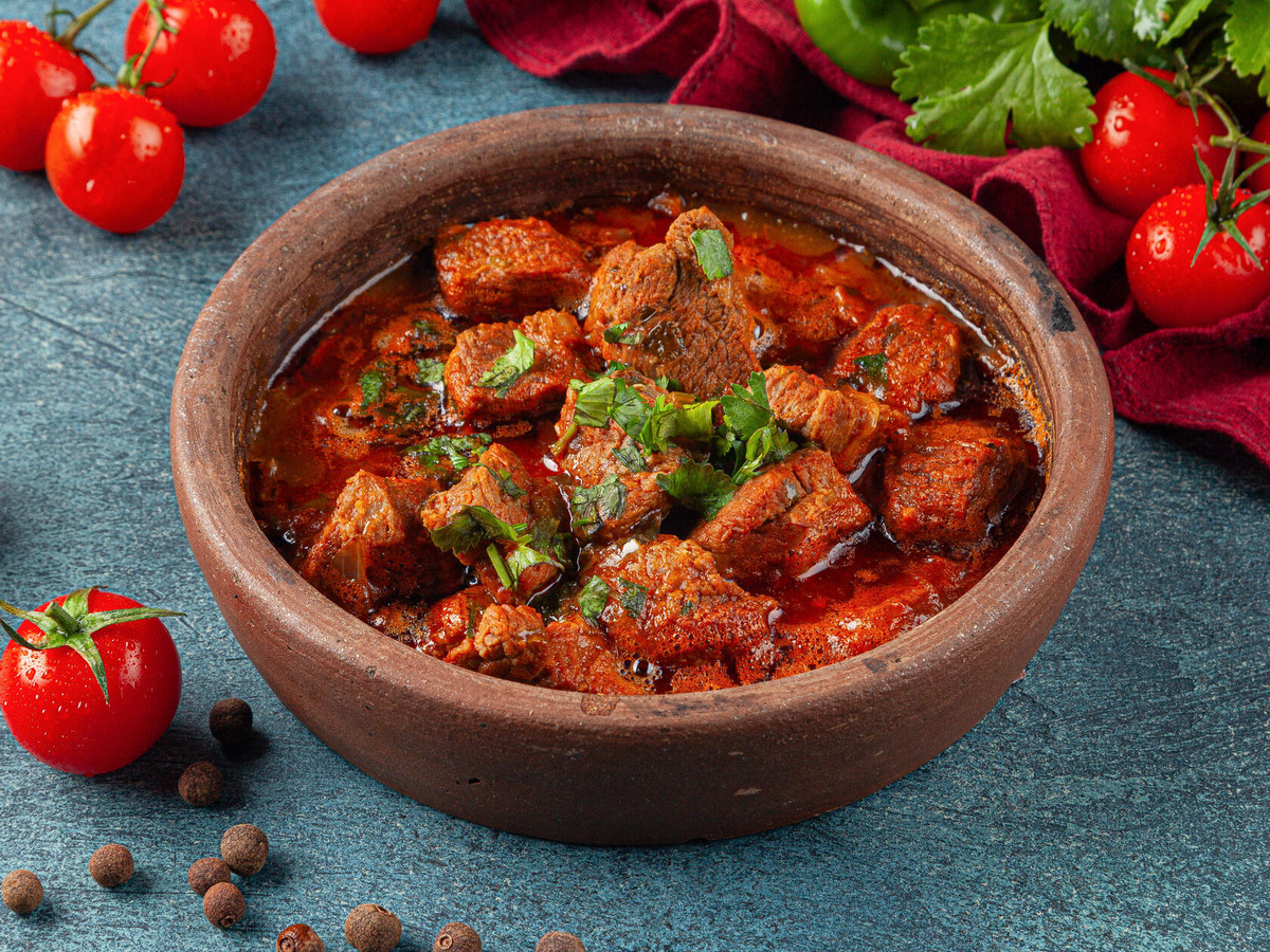 Секреты приготовления в кеци: грузинская глиняная сковорода