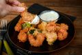 Креветки в кляре с овощами и блю чиз: восхитительное японское лакомство