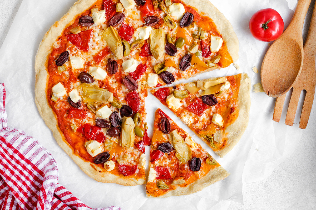 Вкус Греции: Пицца с фетой и артишоками, которая покорит ваши сердца