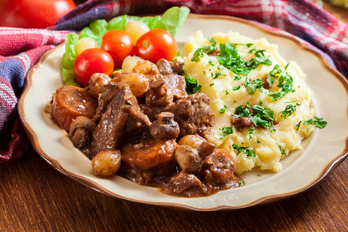 Секреты приготовления бефстроганова: завораживающее блюдо для вашего стола