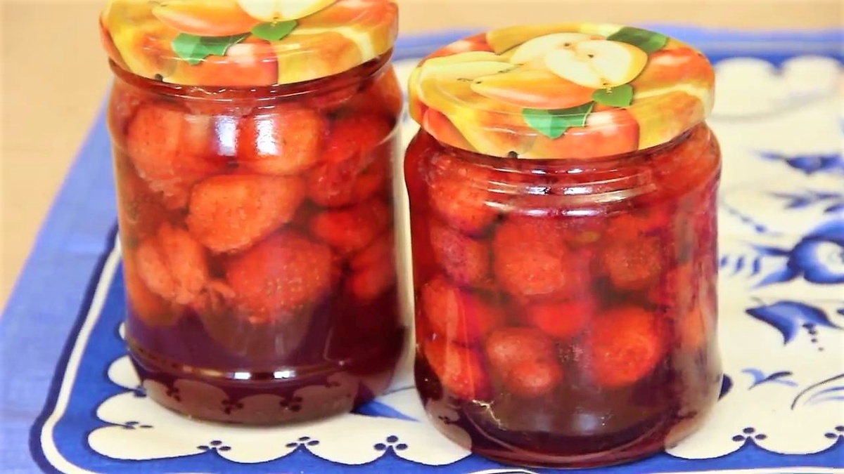 Клубника в собственном соку: идеальный способ сохранить летнее вдохновение