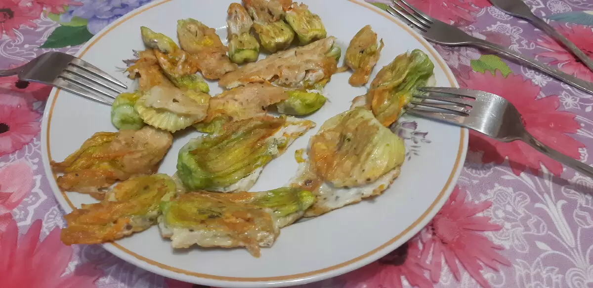 Как удивить своих гостей пикантным кабачковым деликатесом