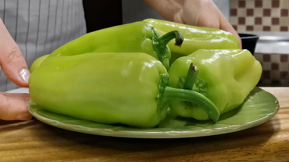 Необычный подход к фаршированным перцам: откройте для себя секретный ингредиент