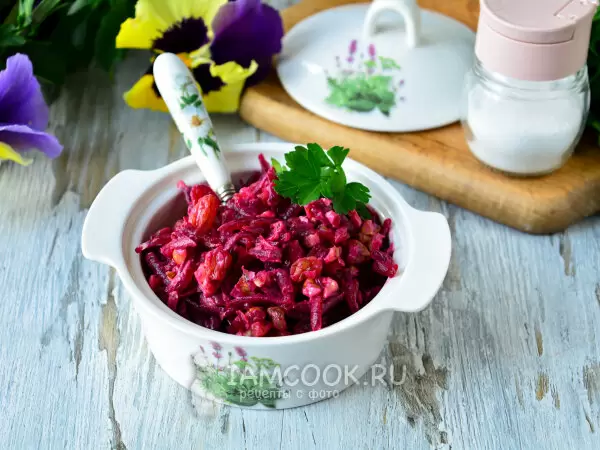 Свекольный салат: быстрая и вкусная находка для любого стола