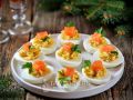 Вкусные начинки для нежных фаршированных яиц на Новый год